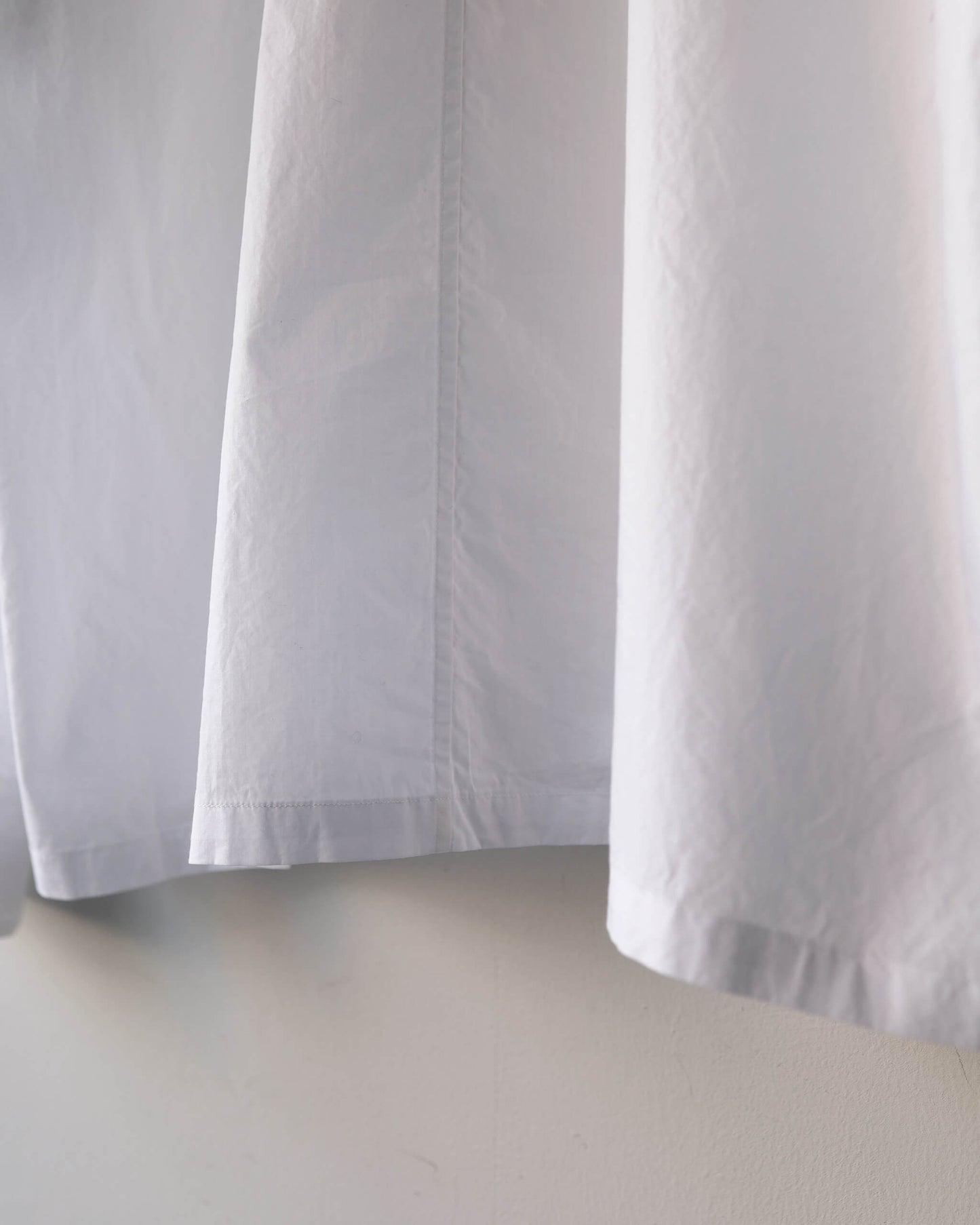 FINE COTTON POPLIN / BAND COLLAR SHIRT "WHITE"