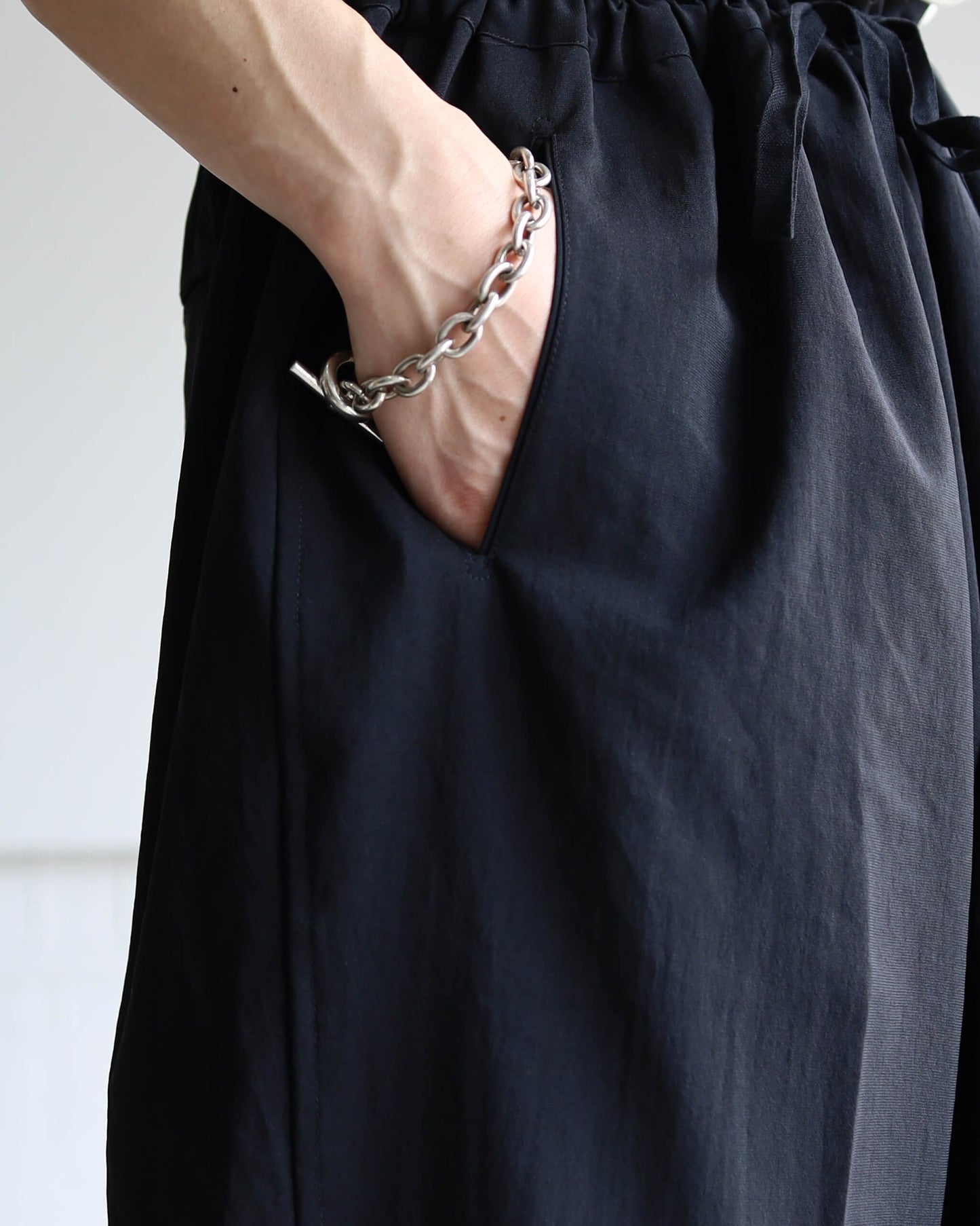 DOUGI PANTS "BLACK"