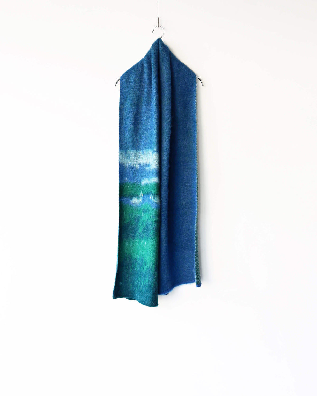 BRUSHED JACQUARD STOLE "BLUE SWAN"