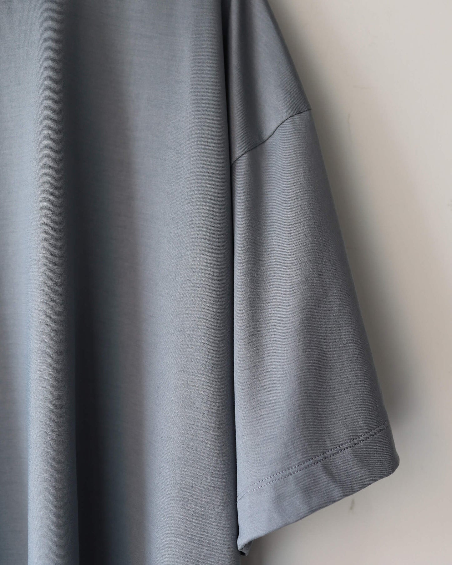 COMFORT FIT Tee ORGANIC GIZA 60/3 SURVIVAL KNIT "DOLPHIN GRAY"