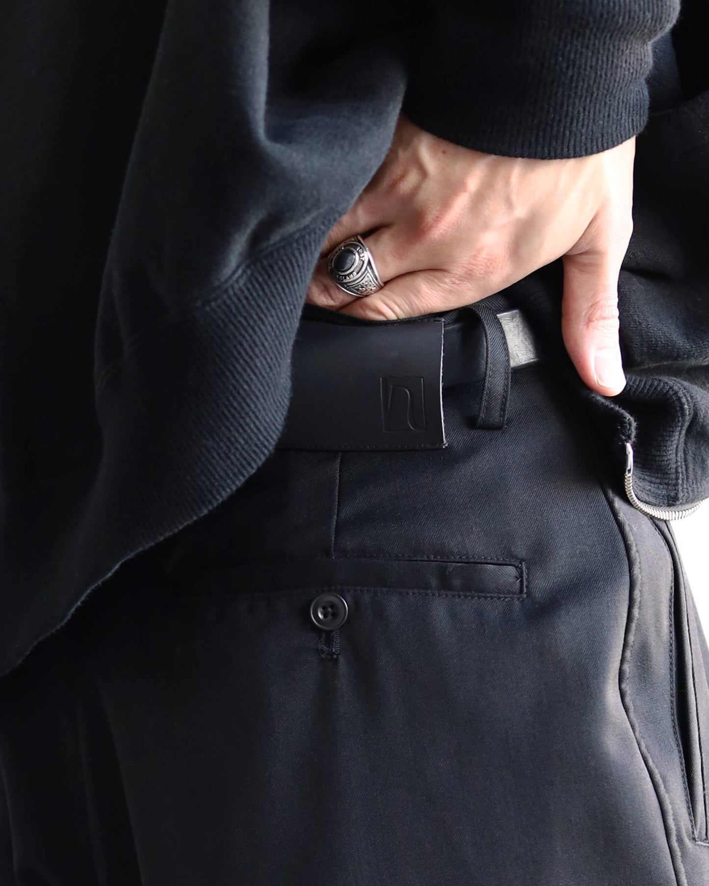 WOOL GABARDINE ASHLEY SLACKS "BLACK"