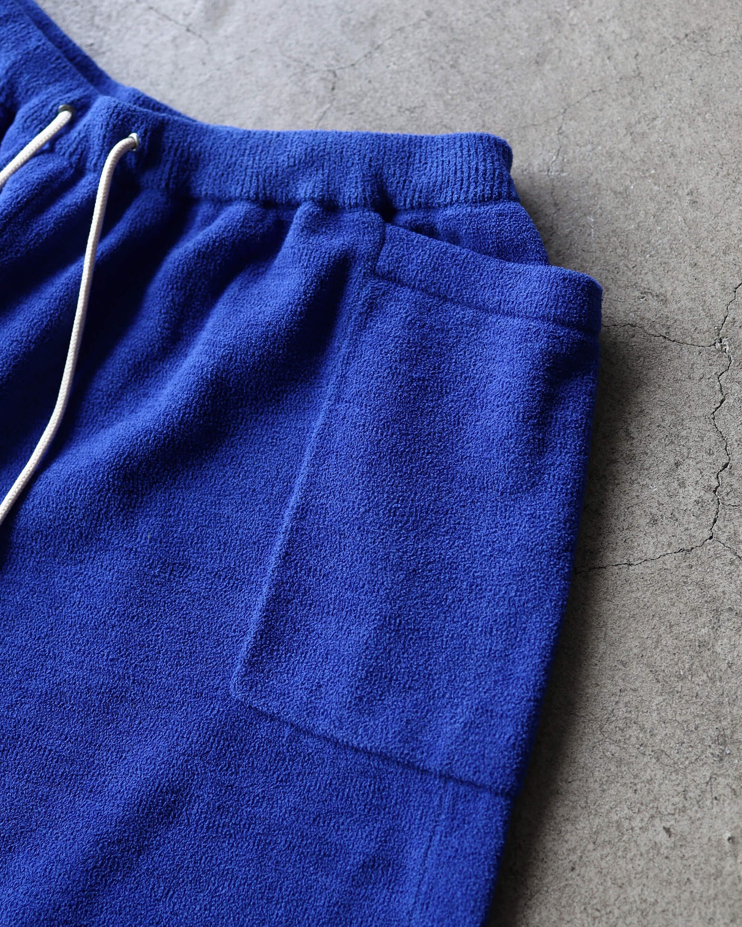 Cotton cashmere pile Marine shorts "Oriental blue"