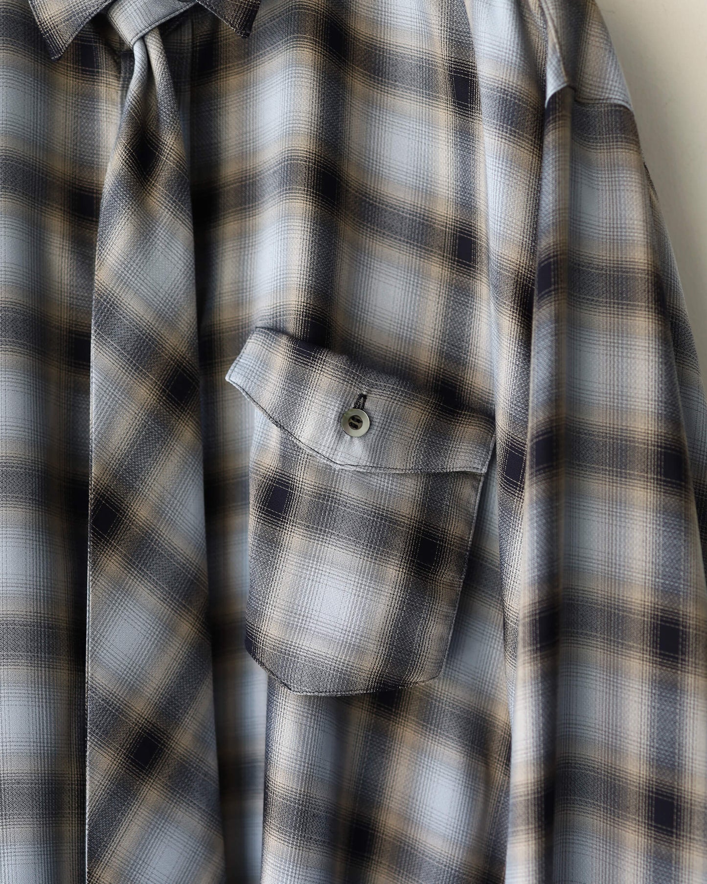 NECKTIE SHIRT "NAVY"