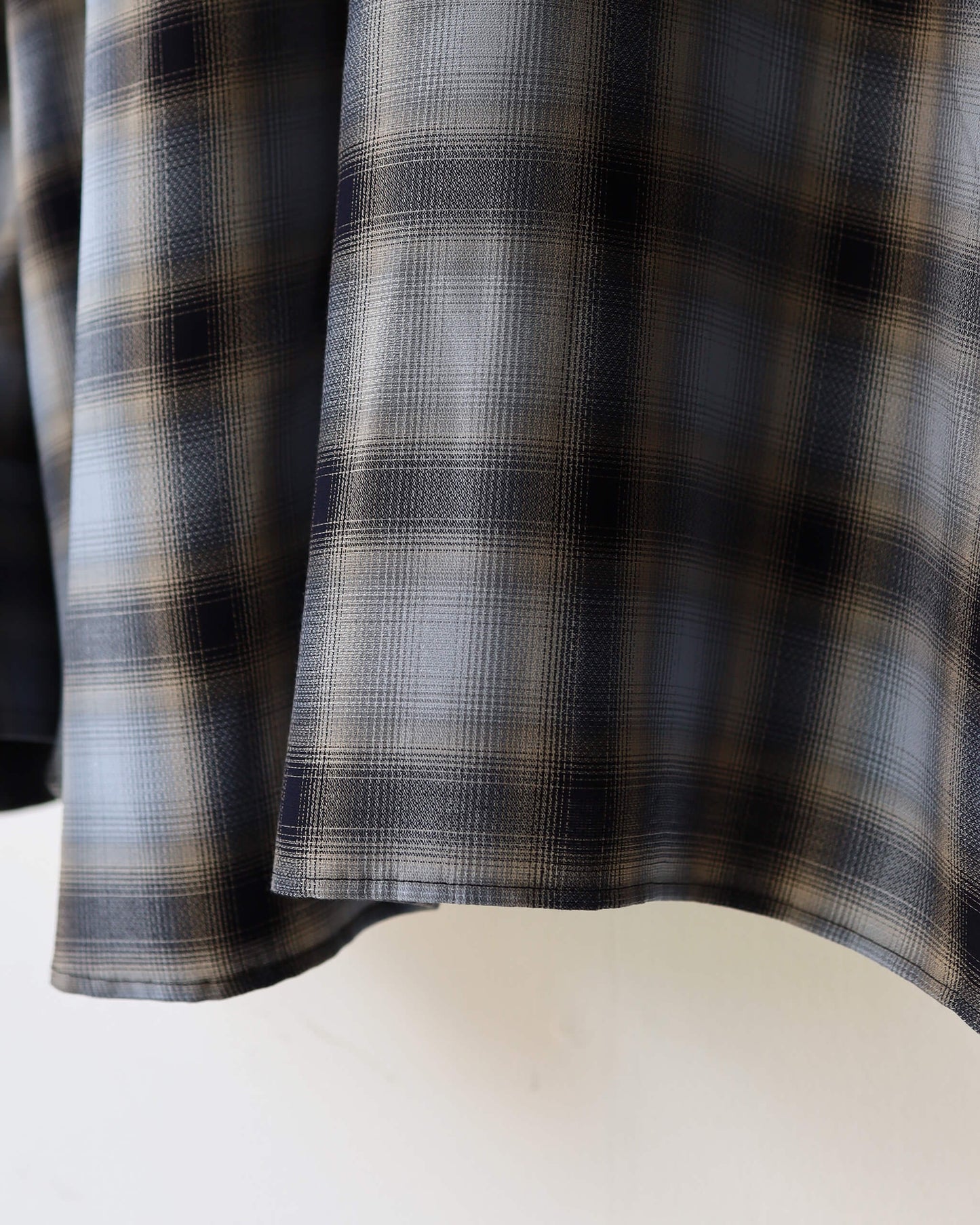 NECKTIE SHIRT "NAVY"