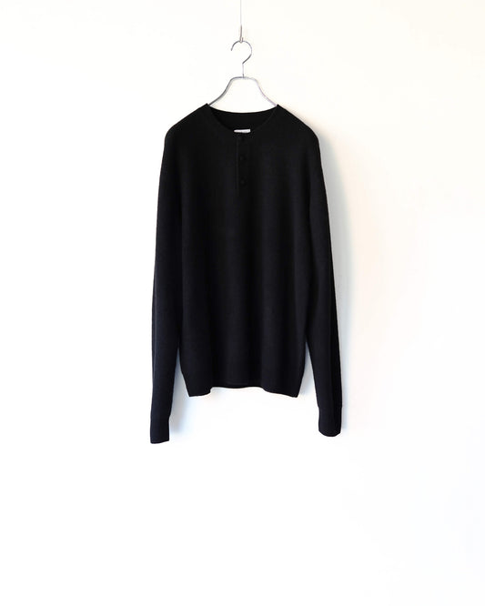 Innocent YAK Henley-neck sweater "Black"