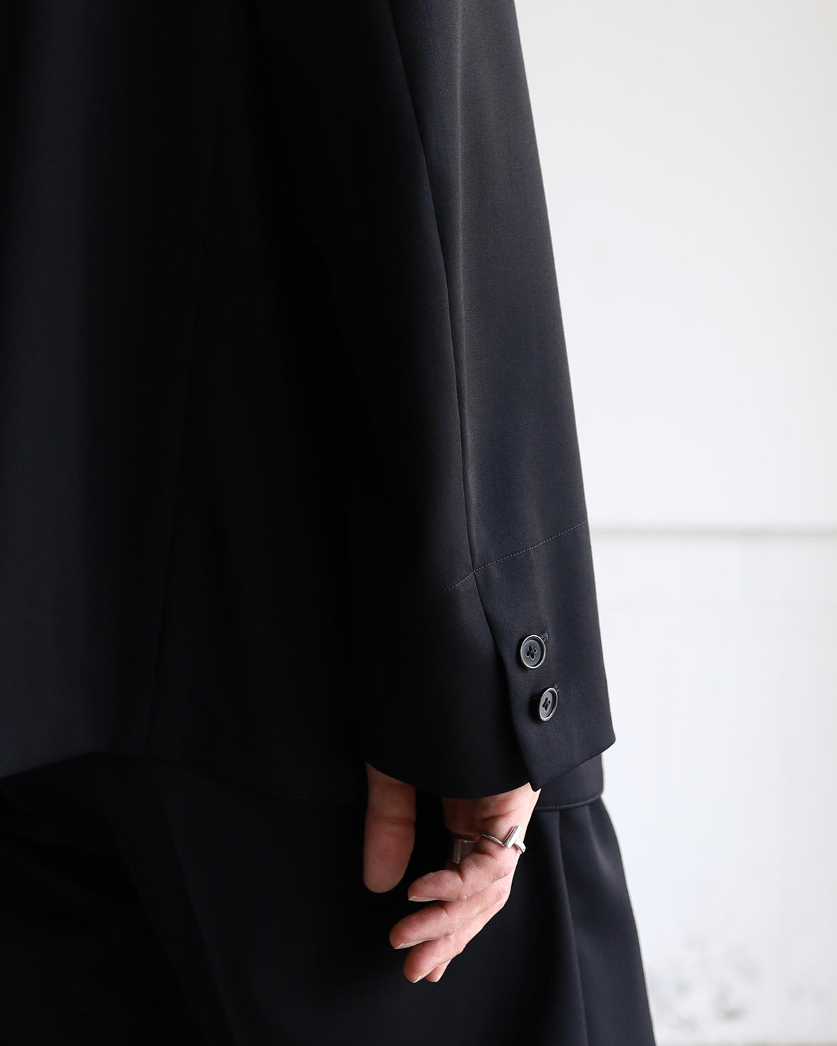 SACK COAT ORGANIC WOOL 2/80 GABARDINE "BLACK"