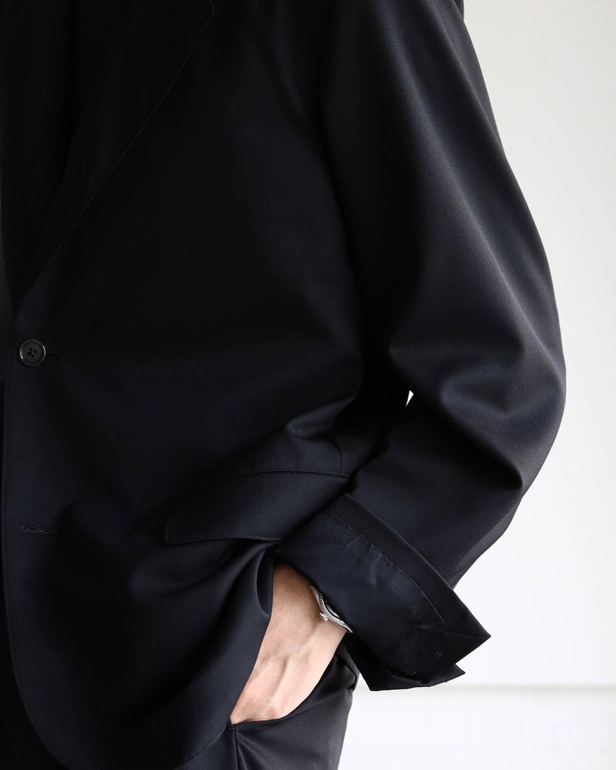 SACK COAT ORGANIC WOOL 2/80 GABARDINE "BLACK"