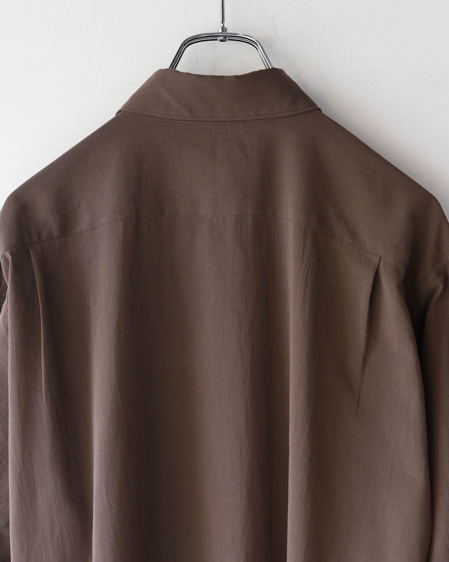 REGULAR COLLAR SHIRT ORGANIC COTTON HIGH TWIST LAWN "BROWN"