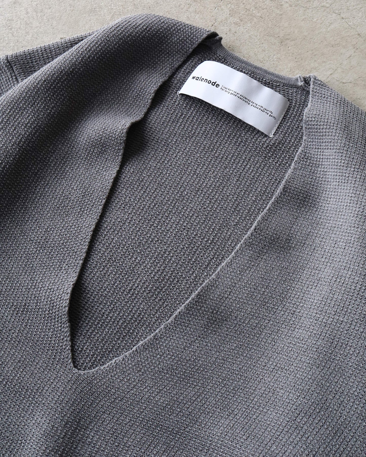 Spun silk cotton Deep V-neck sweater "Silver"